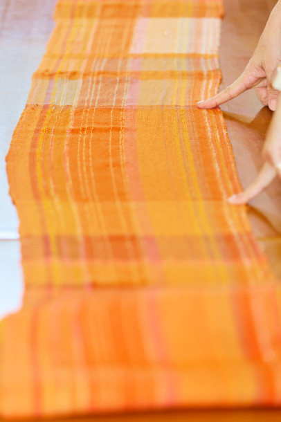 オレンジ色のさをり織り作品