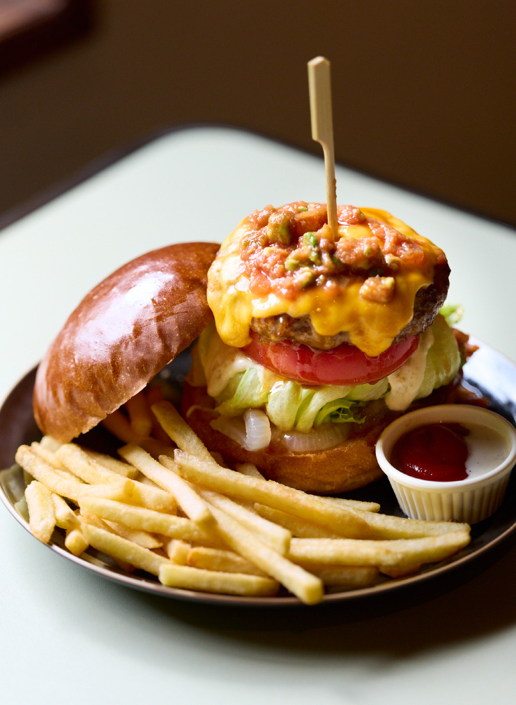 GREEN ROOM BURGER