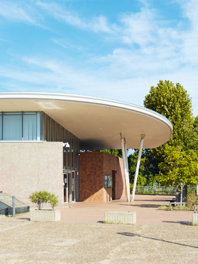 池上曽根弥生情報館の建物
