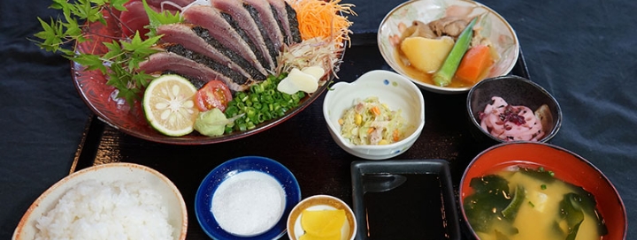 名物を食べ尽くす！