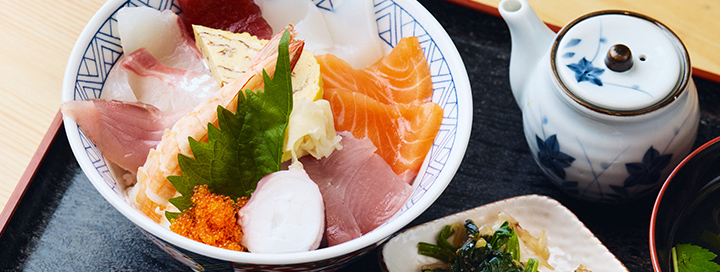 名物を食べ尽くす！