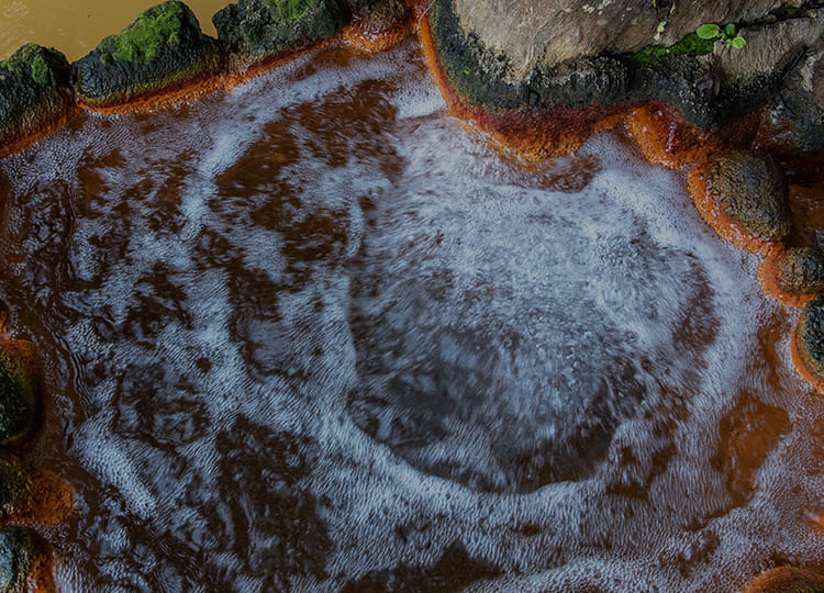 loại hình onsen Suối khoáng Hydro Cacbonat (Tansansuisonen-sen / 炭酸水素塩泉)