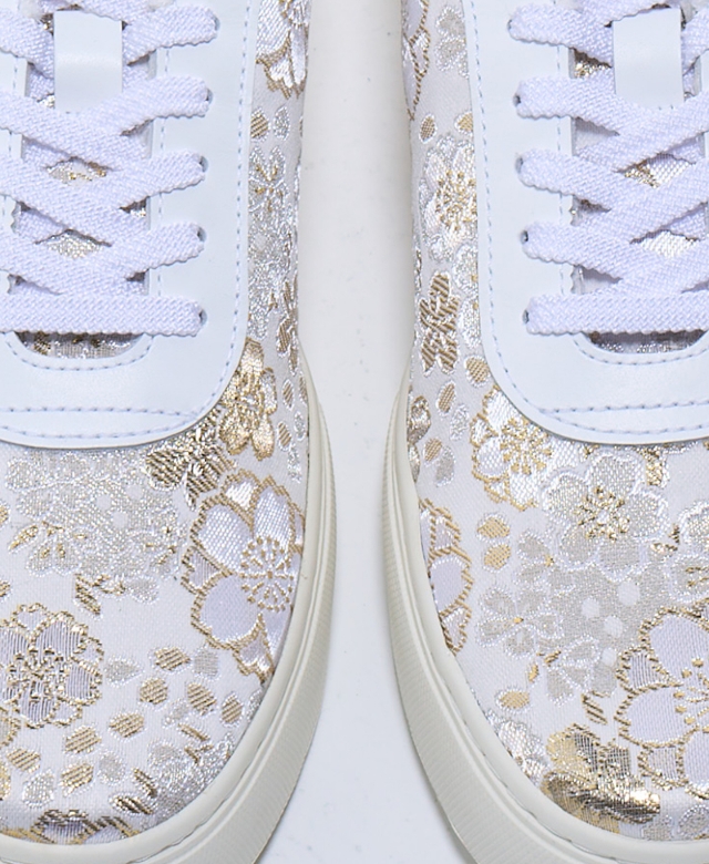 C016_STANDARD 白地黄金八重桜