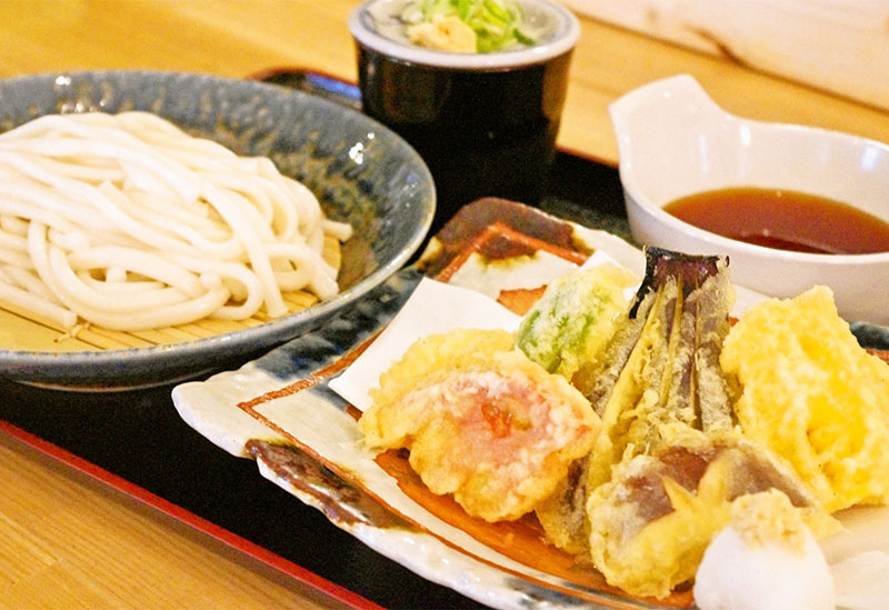 手延べうどん みなみ家