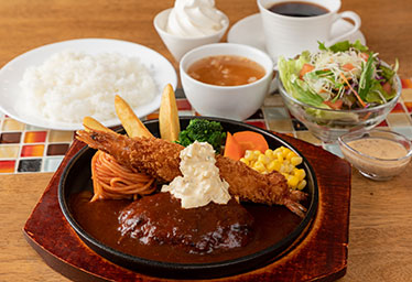 ダイニングカフェのまん