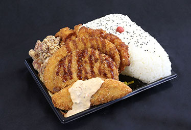 メガ盛り大将軍弁当 佐伯店