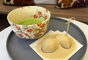 SHIROKUMATCHA（白熊抹茶）