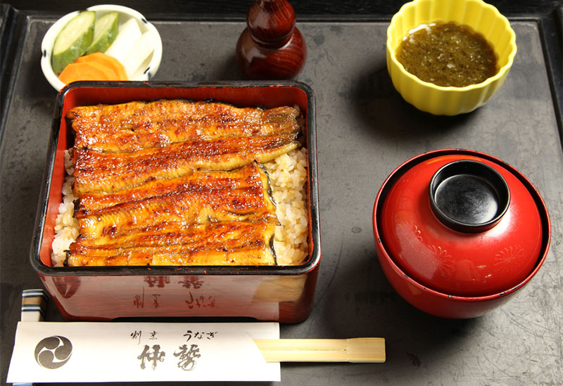 鰻 割烹 仲勢