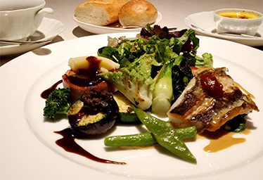 Chez SUZUKI