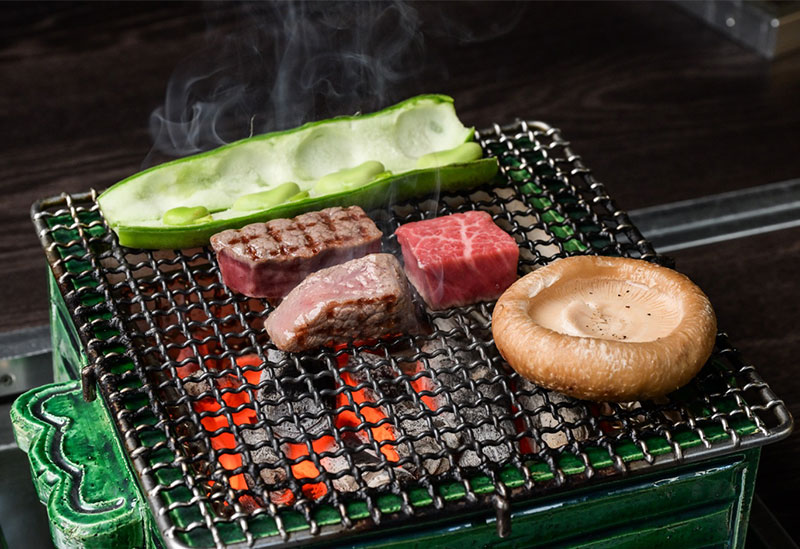 備長炭ステーキ炉Sakai