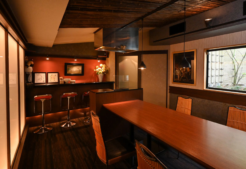 備長炭ステーキ炉Sakai