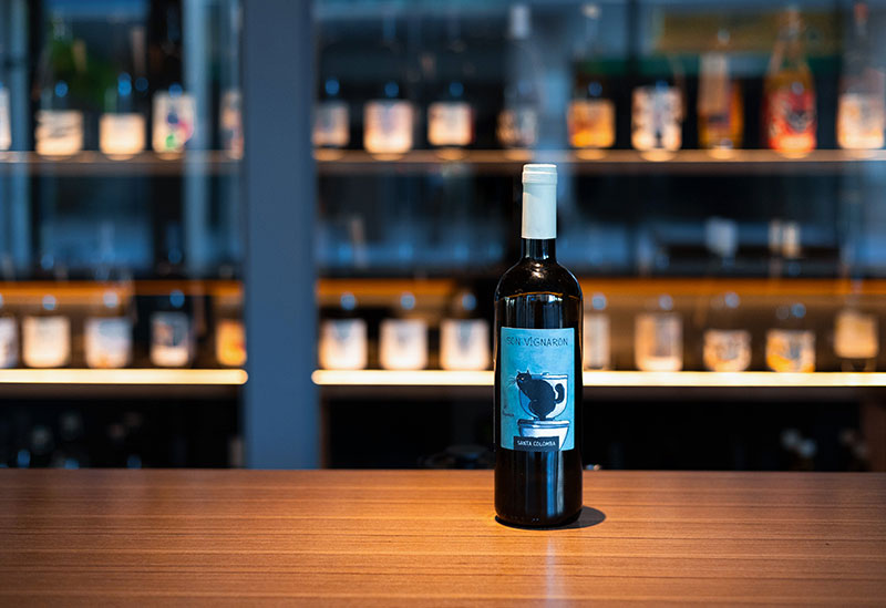 CAFE & WINE BAR WIM 四日市本店