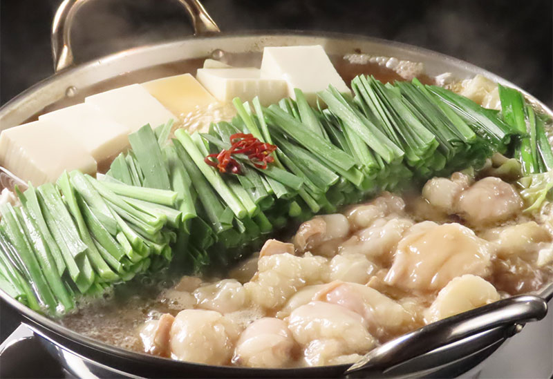 あごだしもつ鍋と旬の野菜 はがくれ