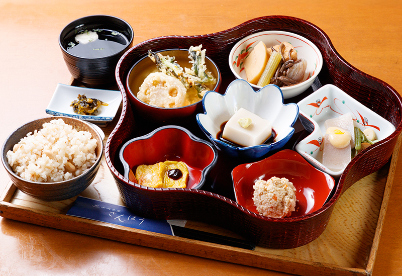 中央食堂 さんぼう