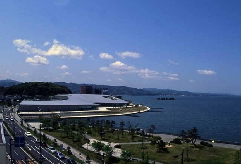 島根県立美術館