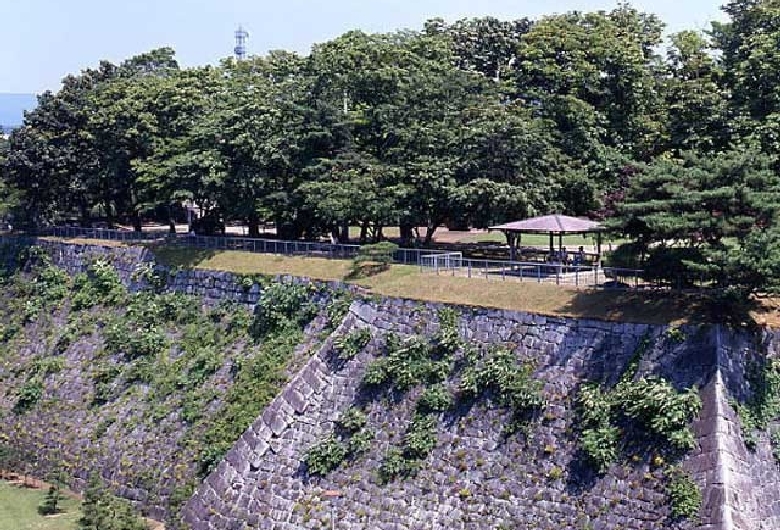 盛岡城跡公園(岩手公園)