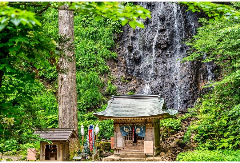 出羽神社（出羽三山神社）