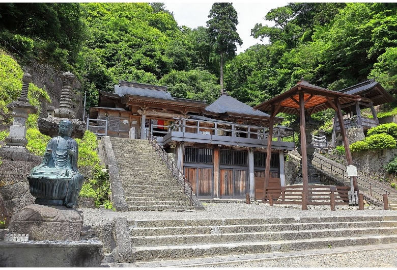 宝珠山立石寺（山寺）