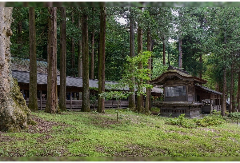 諏訪大社上社本宮