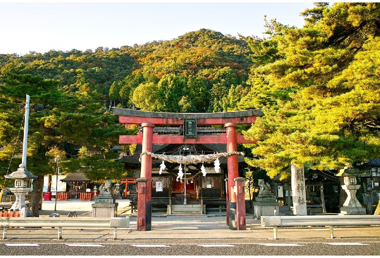 白鬚神社