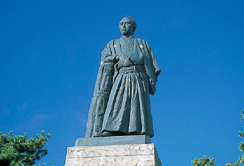 坂本龍馬像