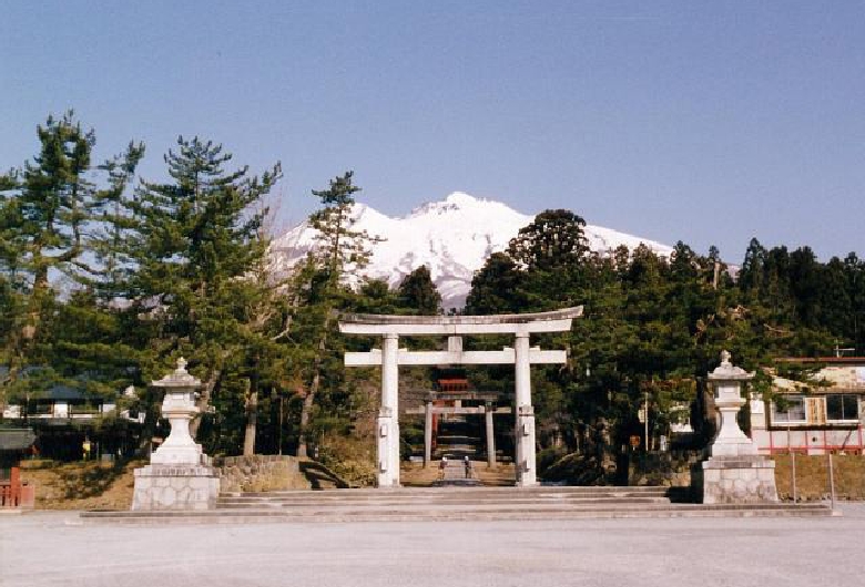 岩木山神社