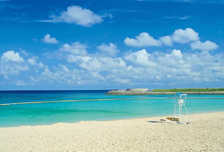 ぎのわんトロピカルビーチ