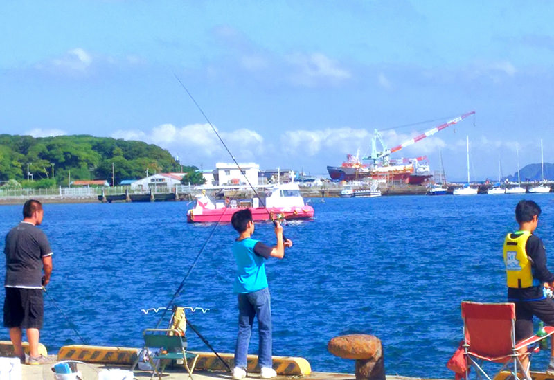 海釣り体験＠レンタル釣り竿　まるへい遊び隊