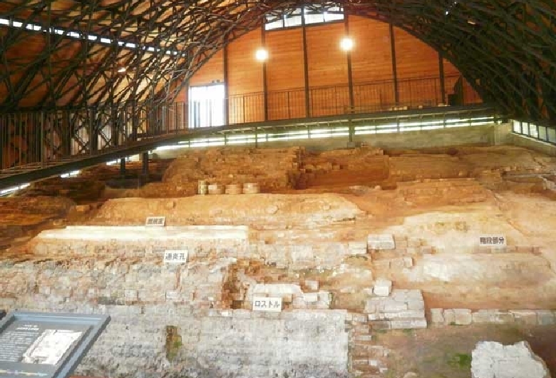 九谷焼窯跡展示館