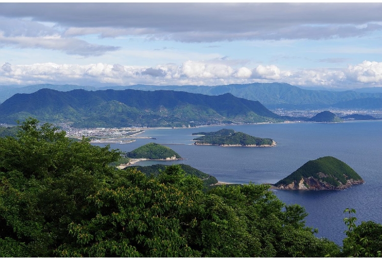 紫雲出山