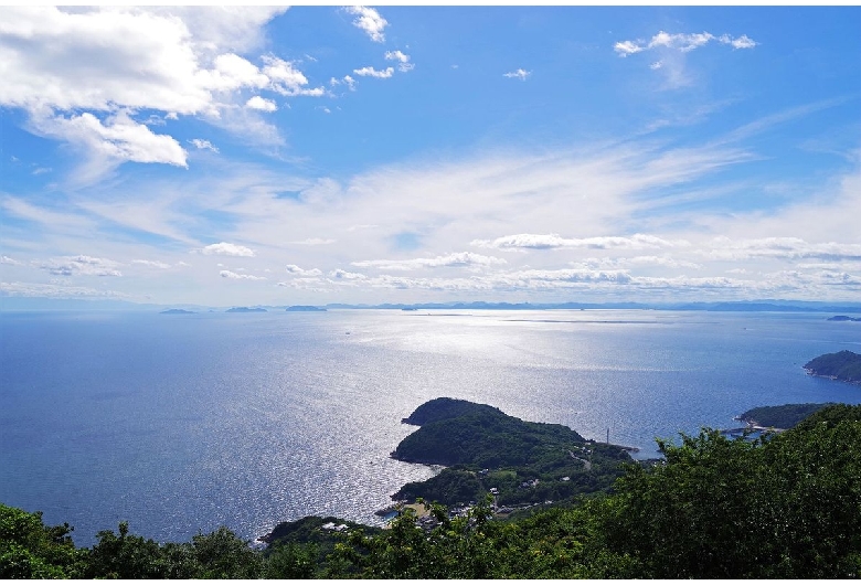 紫雲出山