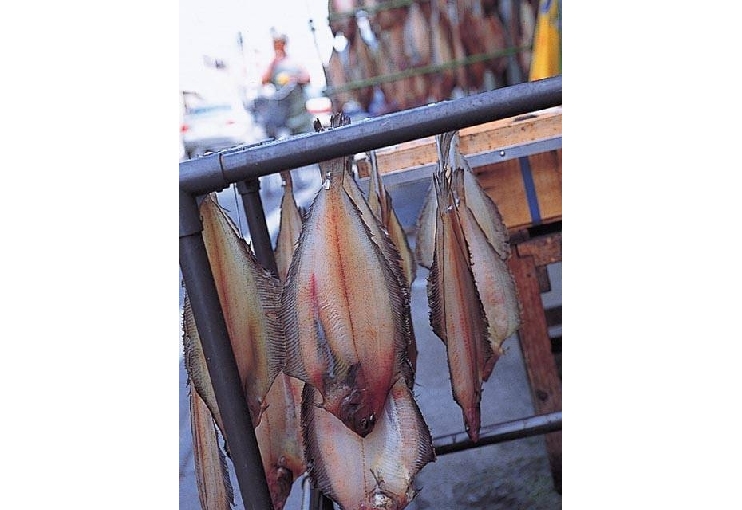 八戸市営魚菜小売市場