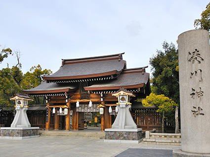 湊川神社