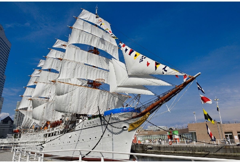 日本丸メモリアルパーク（横浜：みなとみらい地区）