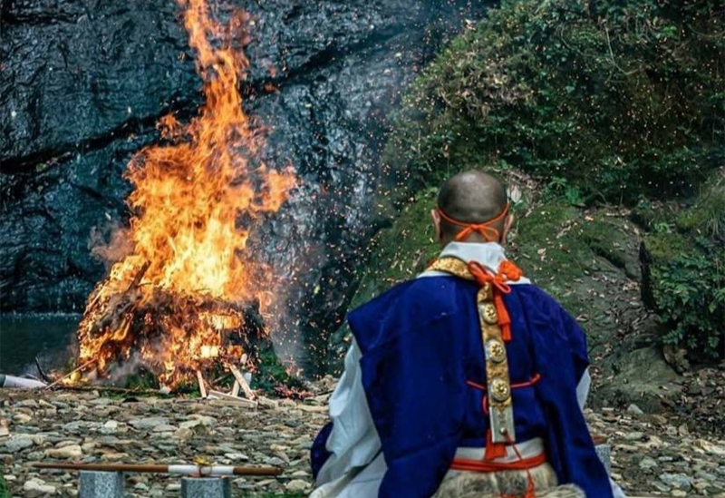 瀧塔山 龍蔵寺