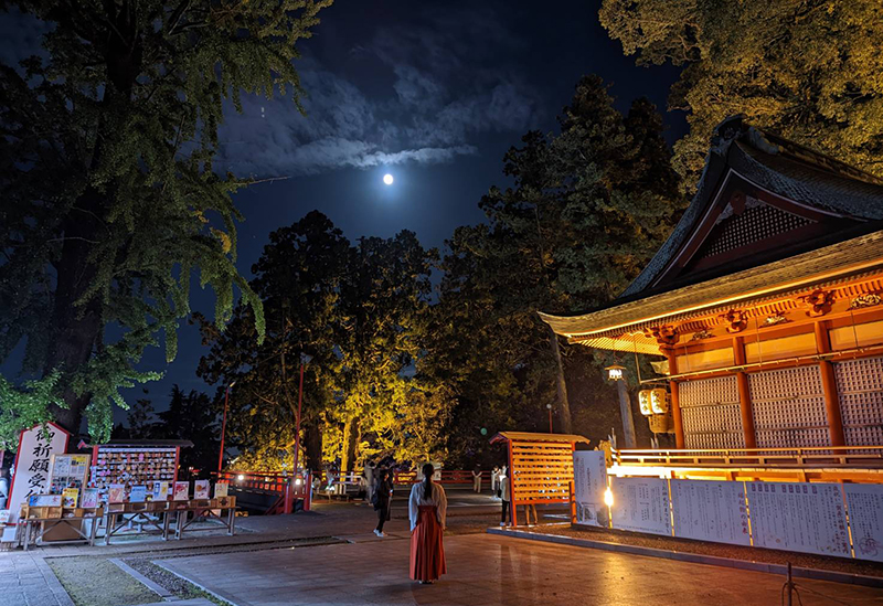 八幡朝見神社