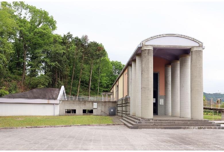 西脇市岡之山美術館