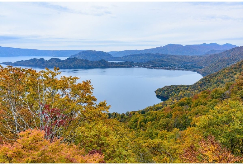 紫明亭展望台（十和田湖）