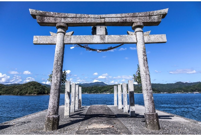 鳴無神社