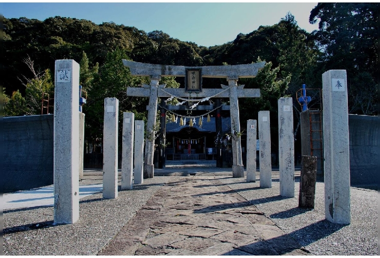 鳴無神社