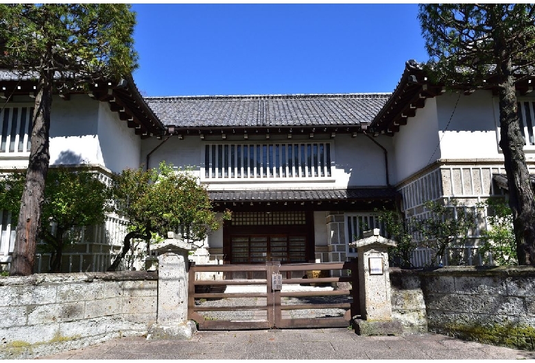 日本民藝館