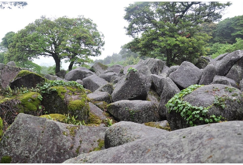 万倉の大岩郷