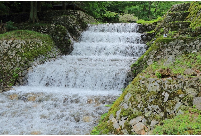 牛伏川本流水路（牛伏川フランス式階段工）