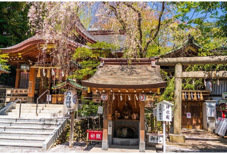 子安神社