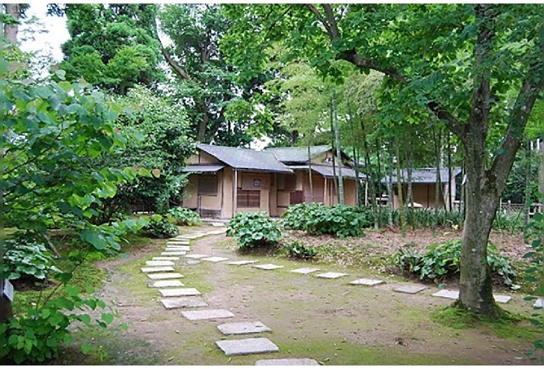 豪農の館内山邸（富山県民会館分館）