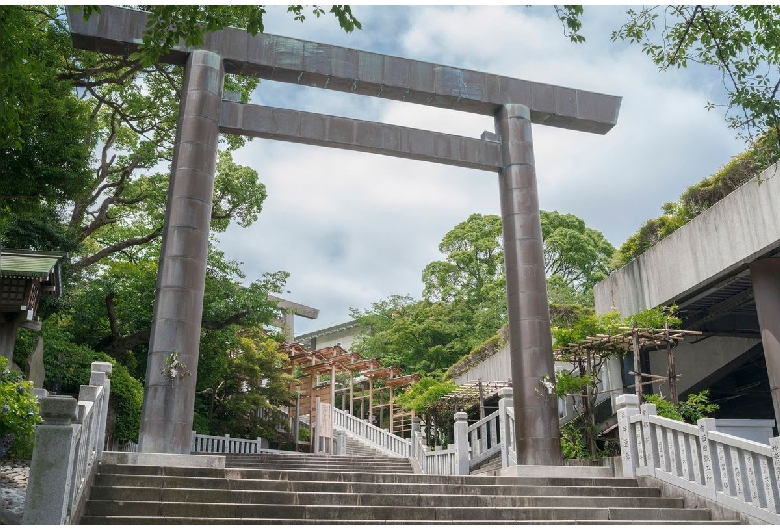 伊勢山皇大神宮