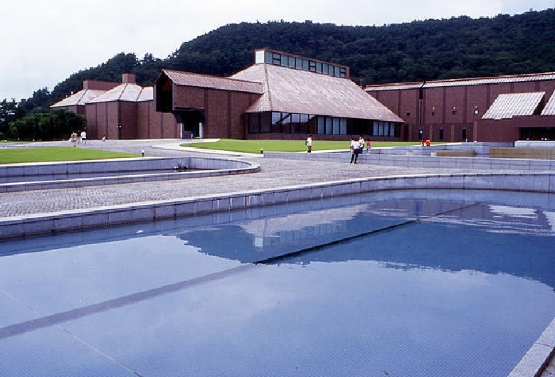 福島県立美術館