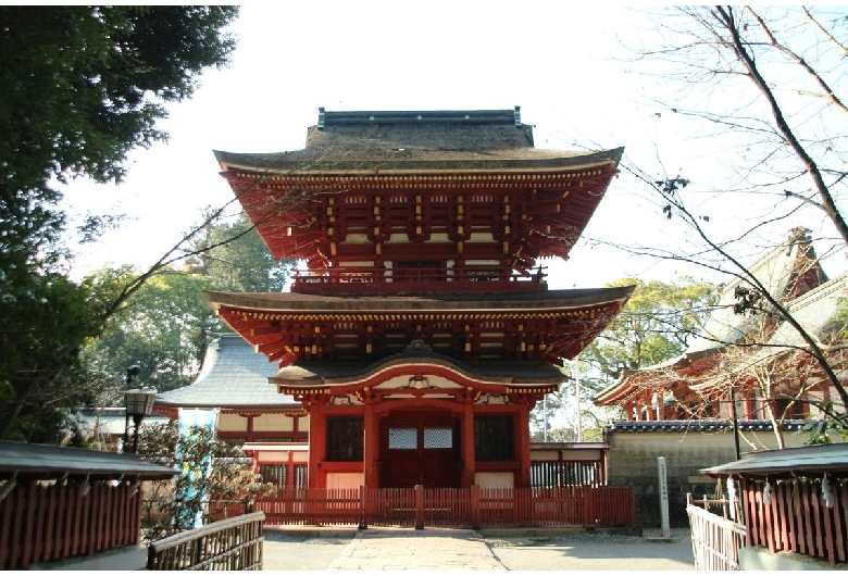 薦神社