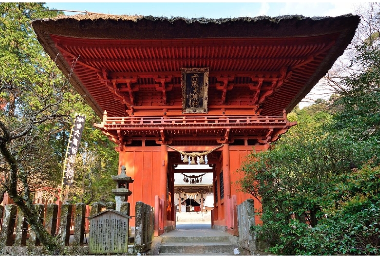 六殿神社