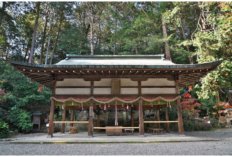 夜支布山口神社